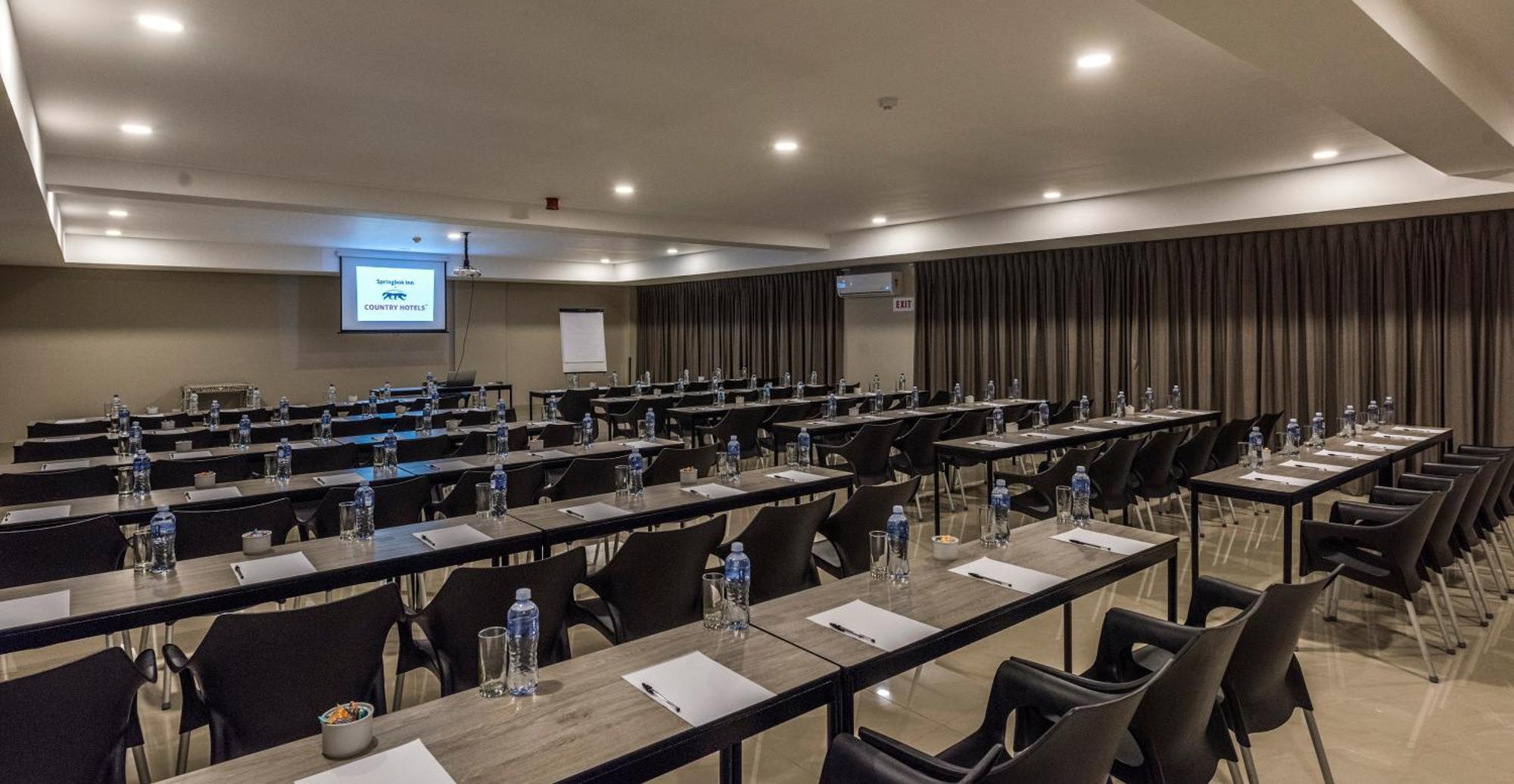 Springbok Inn Экстерьер фото